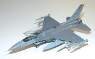 Tamiya F-16CJ Fighting Falcon  